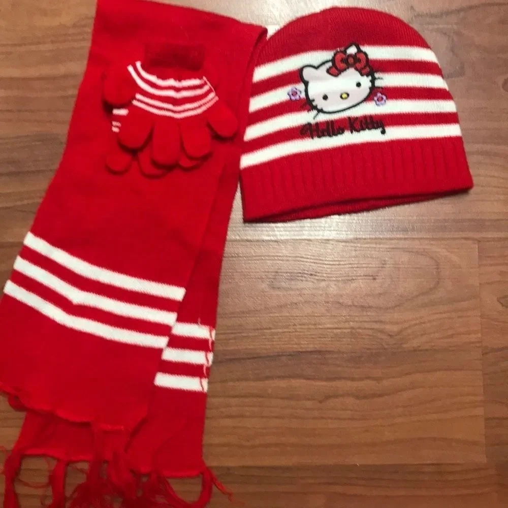 Baby girl Hello Kitty beanie and mittens sets
